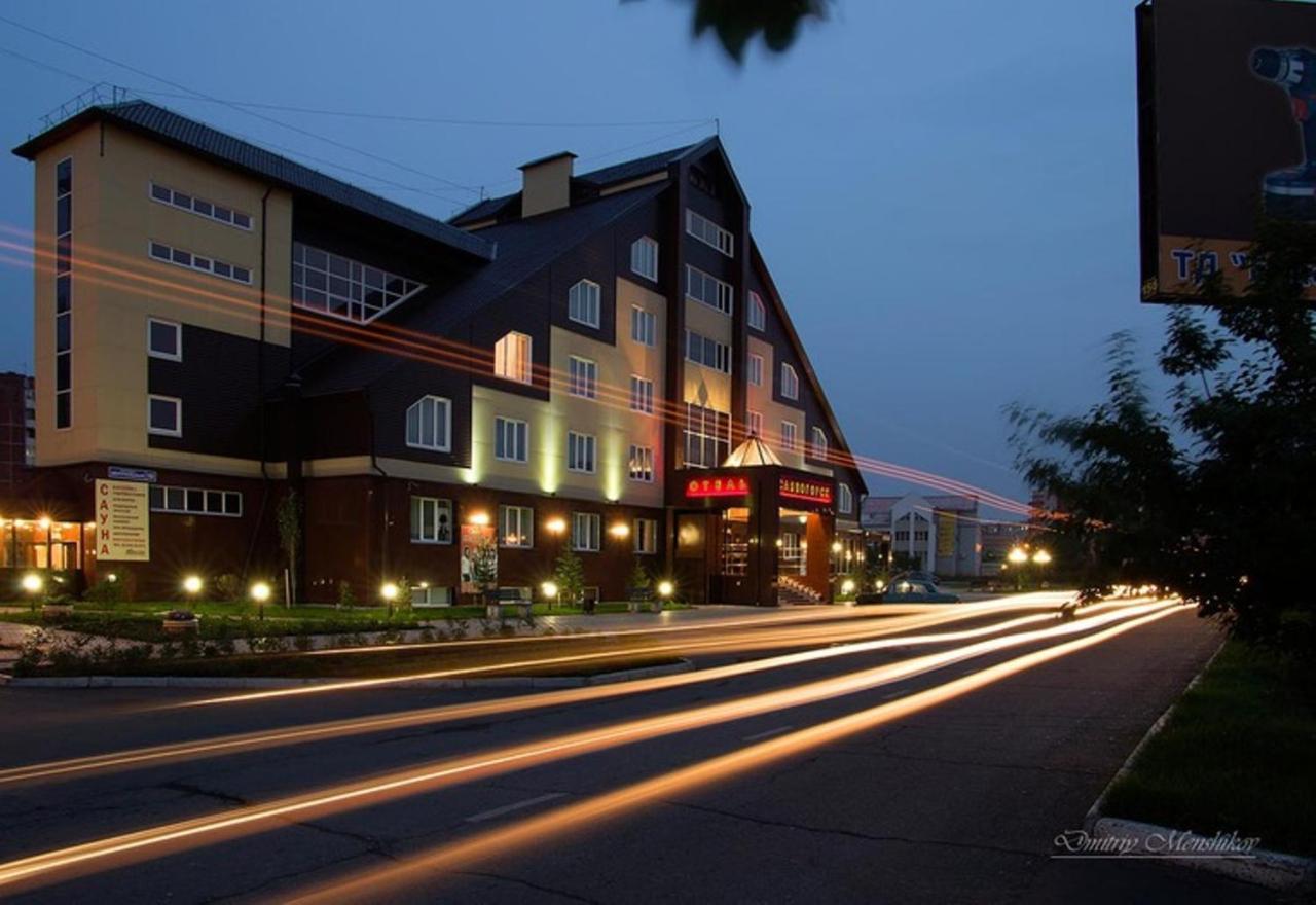 Sayanogorsk Hotel Bagian luar foto